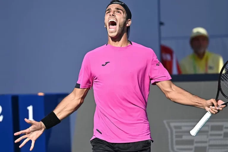 Francisco Cerúndolo está entre los ocho mejores de Miami