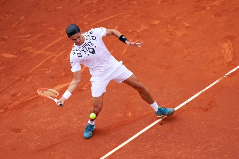 ATP 500 Barcelona: Una de cal y otra de arena para Baez y Coria en su debut