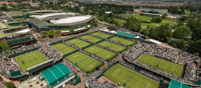 Por el veto a rusos y bielorrusos, la federación británica recibe una dura sanción