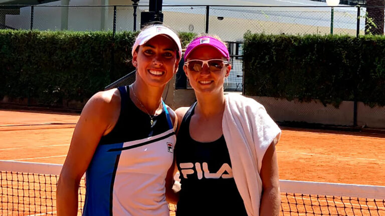 Nadia Podoroska y Guillermina Naya avanzan