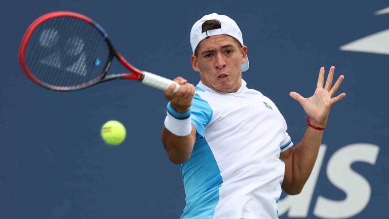 DERROTA DE SEBASTIÁN BAÉZ ANTE EL NÚMERO UNO