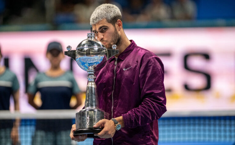 CARLOS ALCARAZ ES EL NUEVO CAMPEÓN DE TOKIO