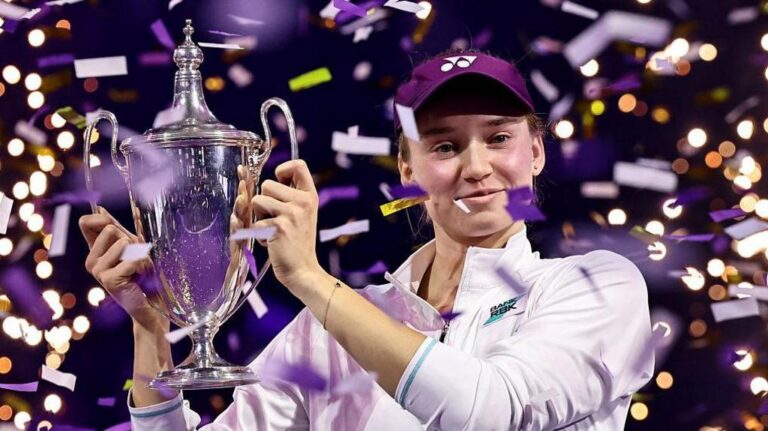 RYBAKINA, CAMPEONA DE LAS WTA FINALS 2025