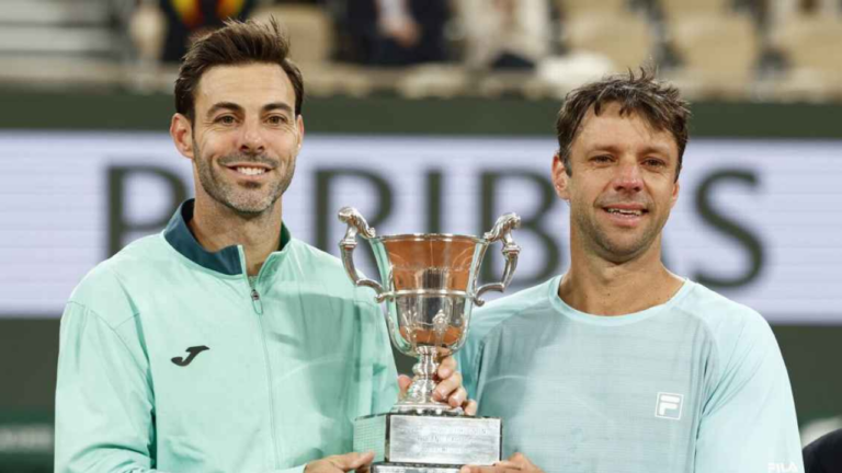 ¡LEYENDA VIVA! HORACIO ZEBALLOS SE CORONÓ BICAMPEÓN DE ROLAND GARROS