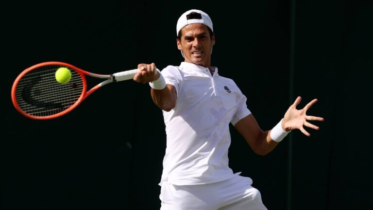 FEDERICO CORIA VOLVIÓ CON UN TRIUNFAZO AL CÉSPED Y GANÓ EN WIMBLEDON