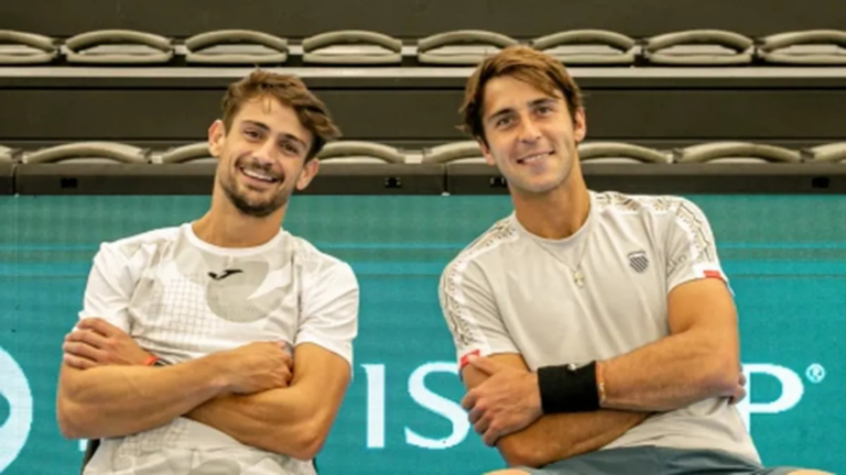 NAVONE Y ETCHEVERRY SE METIERON EN LA TERCERA RONDA 